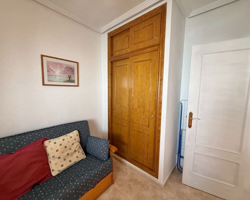 Appartement de 2 chambres à louer à Los Altos avec piscine - 750 € (Ref: 9329913)