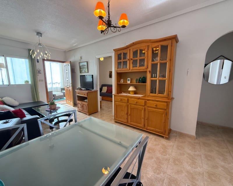 Appartement de 2 chambres à louer à Los Altos avec piscine - 750 € (Ref: 9329913)
