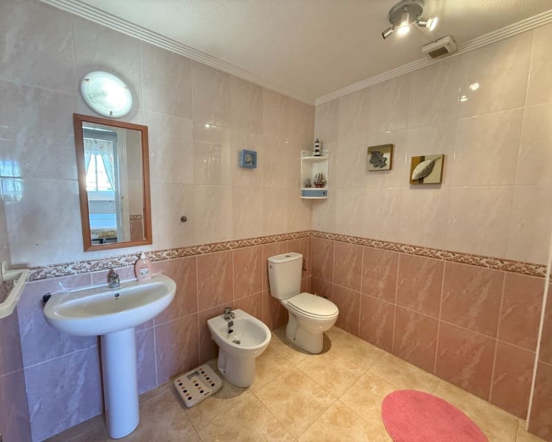 Appartement de 2 chambres à louer à Los Altos avec piscine - 750 € (Ref: 9329913)