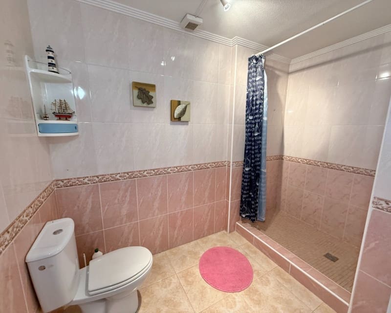 Appartement de 2 chambres à louer à Los Altos avec piscine - 750 € (Ref: 9329913)