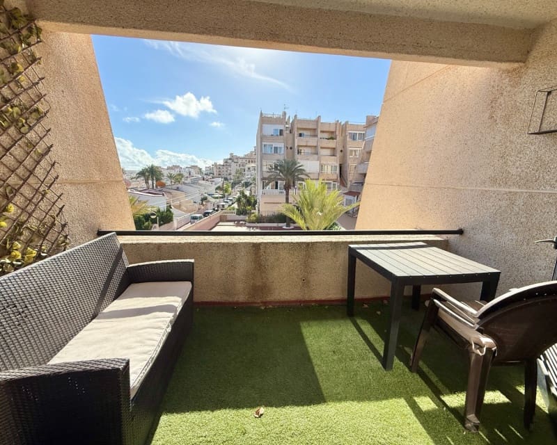 1 makuuhuone Huoneisto myytävänä paikassa Torrevieja mukana uima-altaan - 99 500 € (Ref: 9366917)
