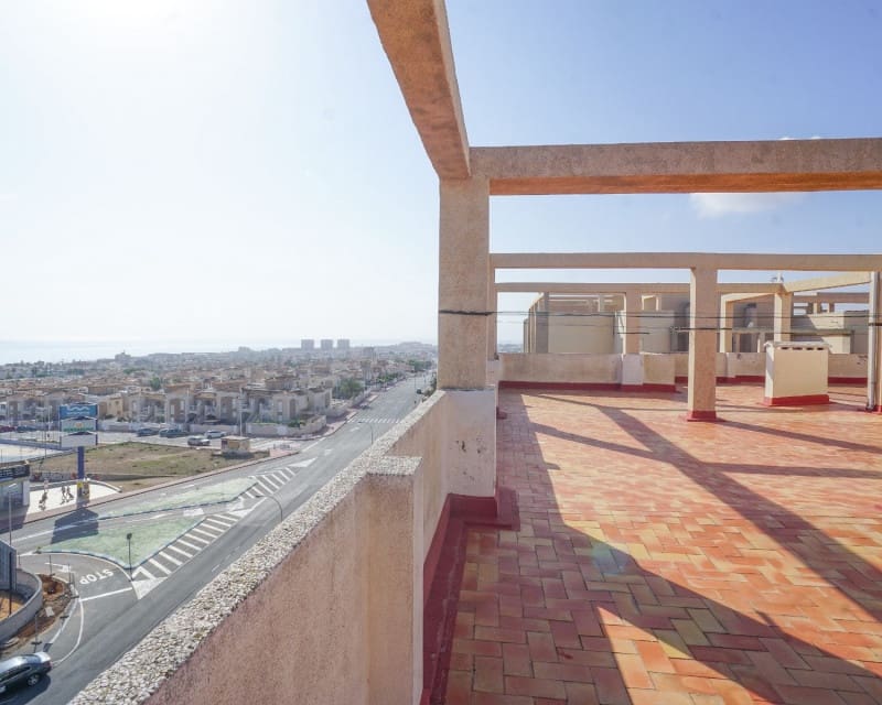 1 makuuhuone Huoneisto vuokrattavana paikassa Torrevieja mukana uima-altaan - 675 € (Ref: 9450501)