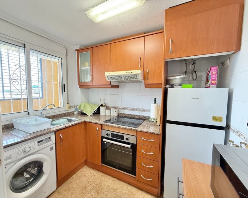 3 Zimmer Apartment zu vermieten in La Mata mit Pool - 1.100 € (Ref: 9464858)