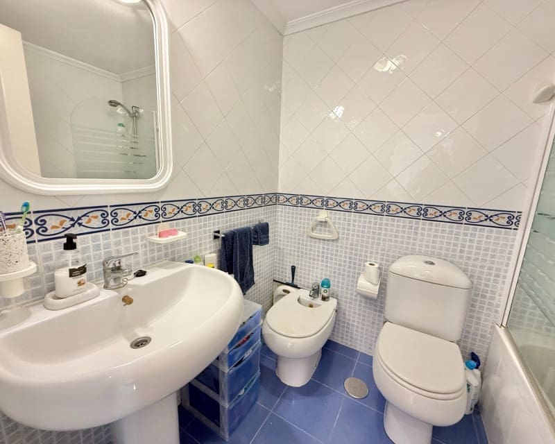 3 Zimmer Apartment zu vermieten in La Mata mit Pool - 1.100 € (Ref: 9464858)