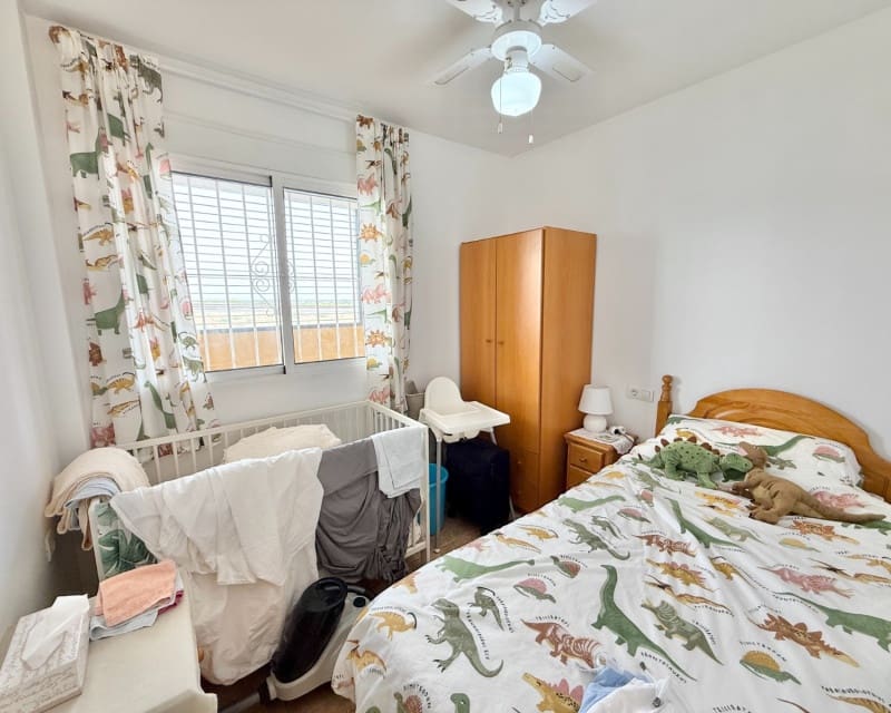 3 Zimmer Apartment zu vermieten in La Mata mit Pool - 1.100 € (Ref: 9464858)