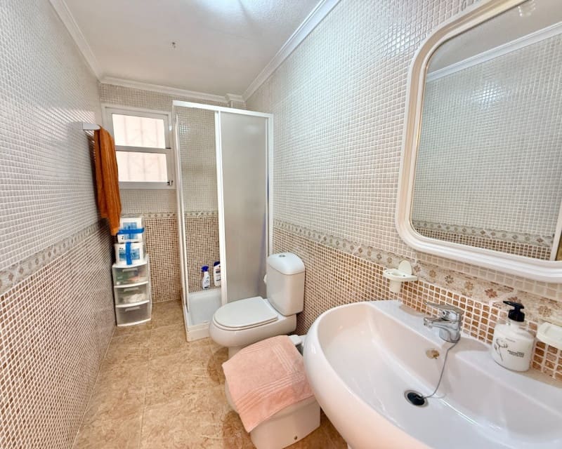 3 Zimmer Apartment zu vermieten in La Mata mit Pool - 1.100 € (Ref: 9464858)