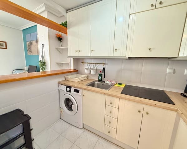 Apartamento de 1 habitación en Los Europeos, Torrevieja en alquiler con piscina - 625 € (Ref: 9490074)