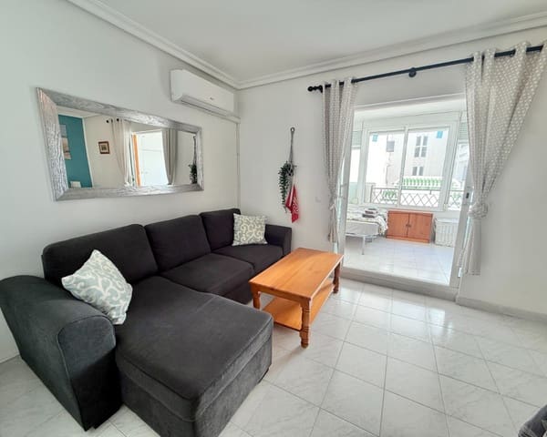 Apartamento de 1 habitación en Los Europeos, Torrevieja en alquiler con piscina - 625 € (Ref: 9490074)