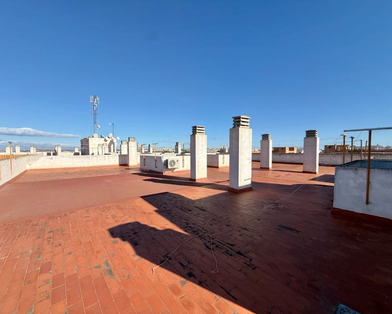 2 quarto Apartamento para venda em Torrevieja com piscina - 129 000 € (Ref: 9532627)