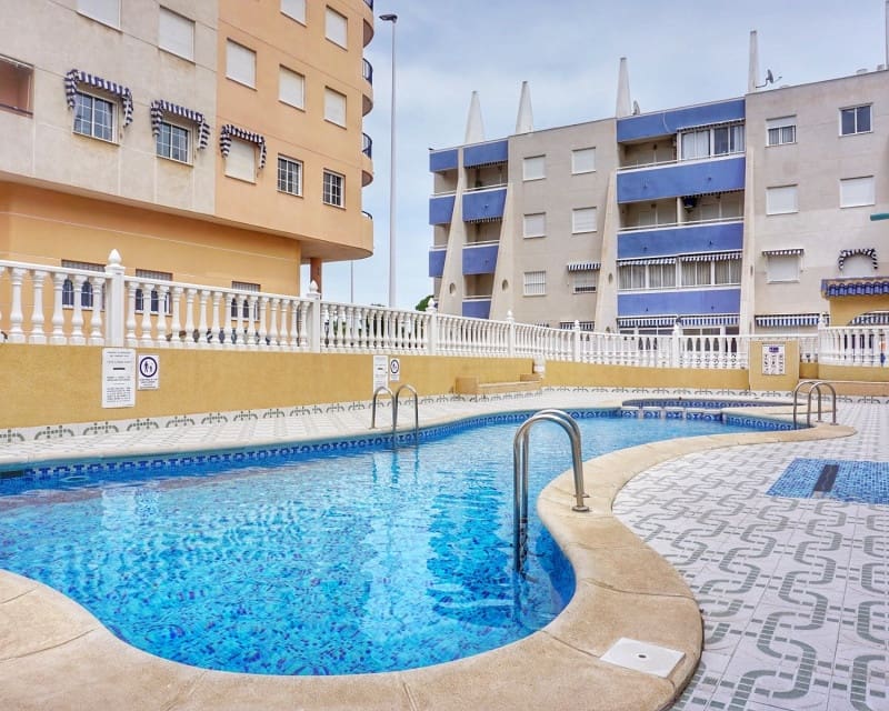 2 slaapkamer Appartement te koop in La Mata met zwembad - € 159.990 (Ref: 9650424)