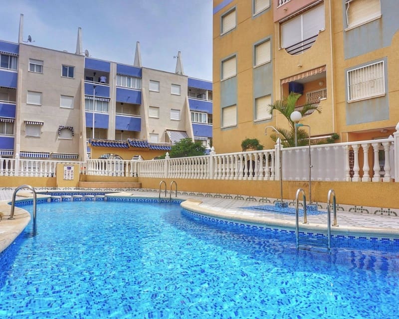 2 slaapkamer Appartement te koop in La Mata met zwembad - € 159.990 (Ref: 9650424)