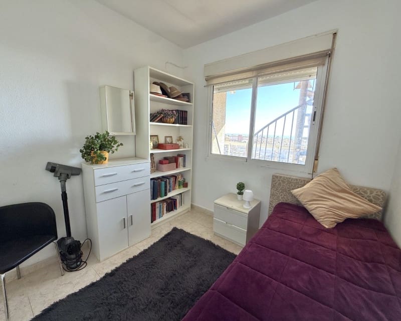 2 soverom Leilighet til salgs i Torrevieja med svømmebasseng - € 195 000 (Ref: 9650820)