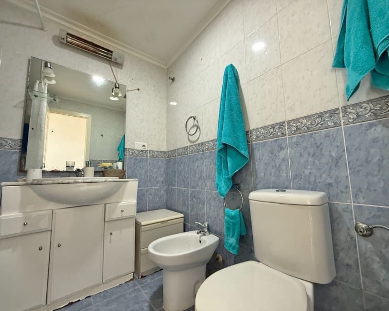 2 soverom Leilighet til salgs i Torrevieja med svømmebasseng - € 195 000 (Ref: 9650820)
