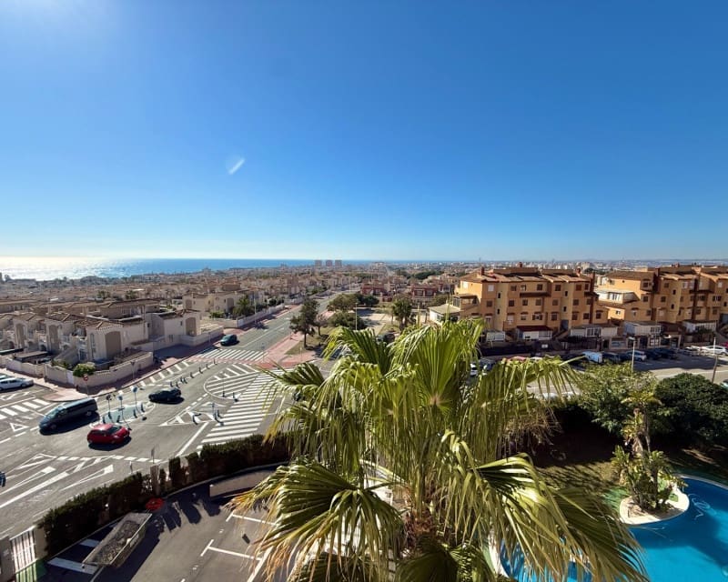 2 soverom Leilighet til salgs i Torrevieja med svømmebasseng - € 195 000 (Ref: 9650820)