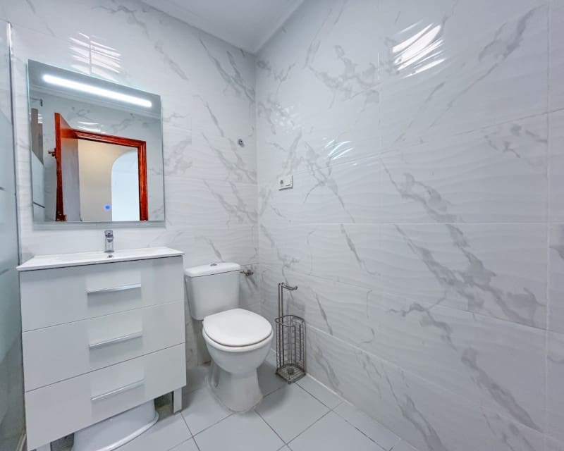 2 bedroom Bungalow for sale in Torrevieja - € 128,500 (Ref: 9656663)