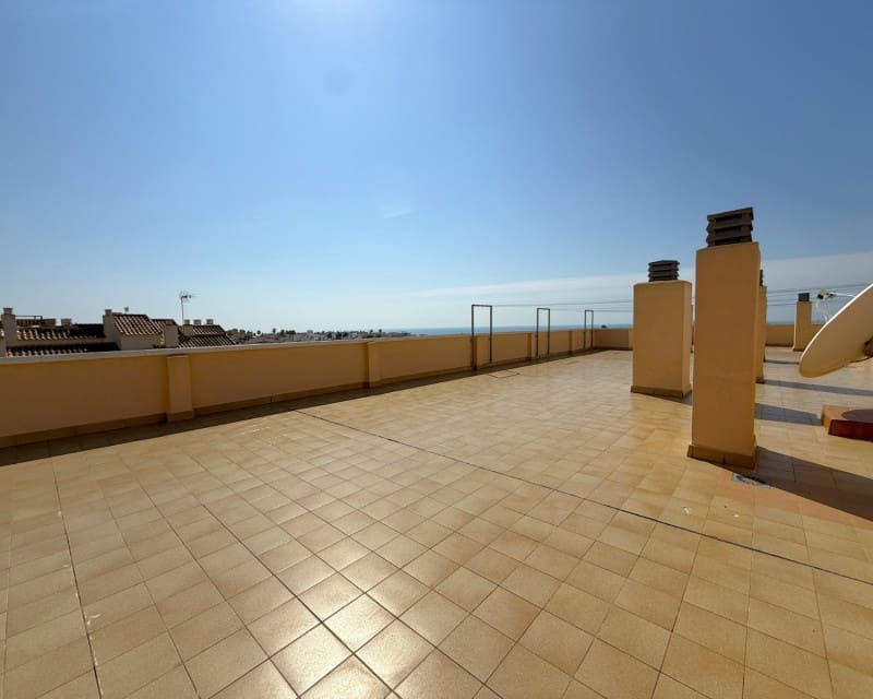 2 sovrum Lägenhet till salu i Torrevieja med pool - 145 000 € (Ref: 9708076)