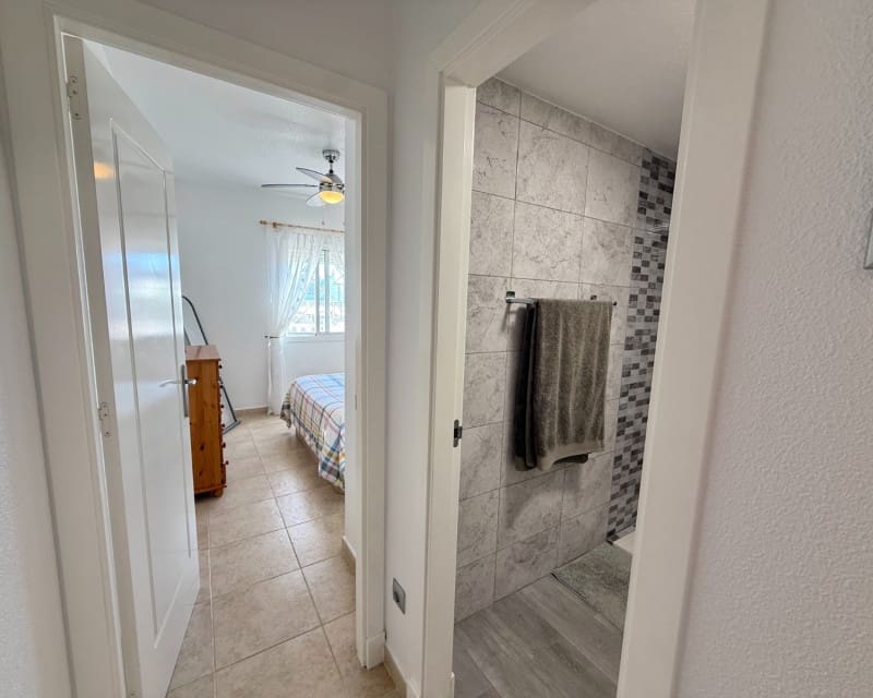 2 soverom Leilighet til salgs i Torrevieja med svømmebasseng garasje - € 168 000 (Ref: 9745127)