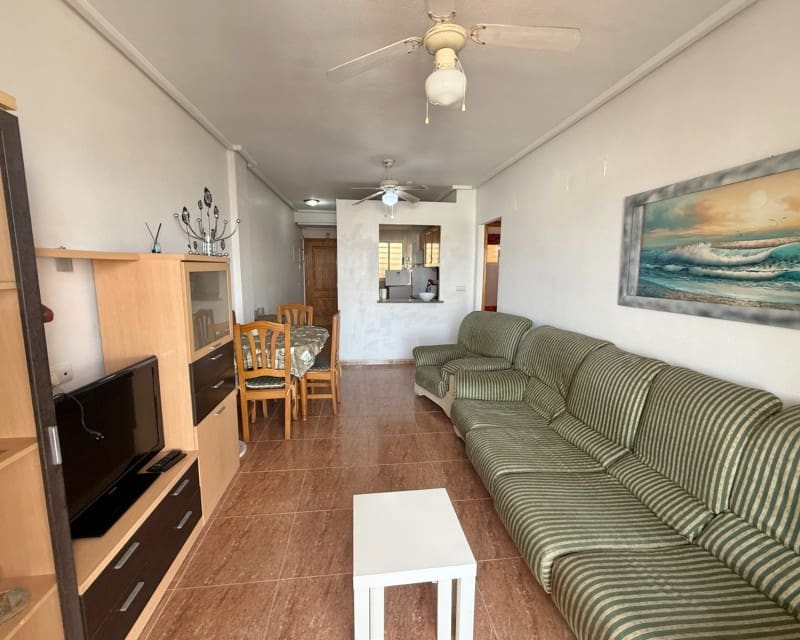 2 quarto Apartamento para arrendar em Torrevieja com piscina - 700 € (Ref: 9759388)