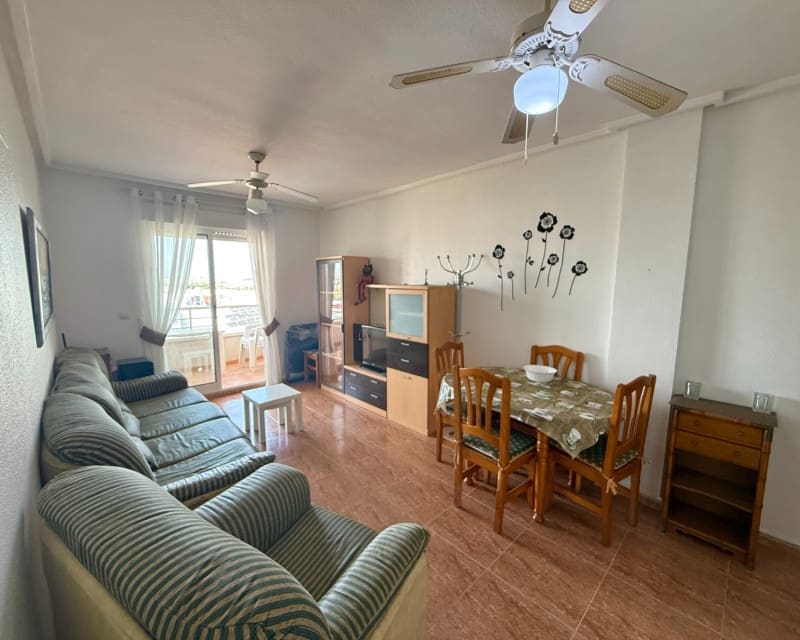 2 quarto Apartamento para arrendar em Torrevieja com piscina - 700 € (Ref: 9759388)