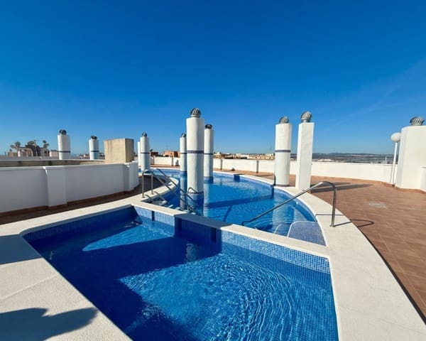 2 quarto Apartamento para arrendar em Centro, Torrevieja com piscina - 700 € (Ref: 9759388)