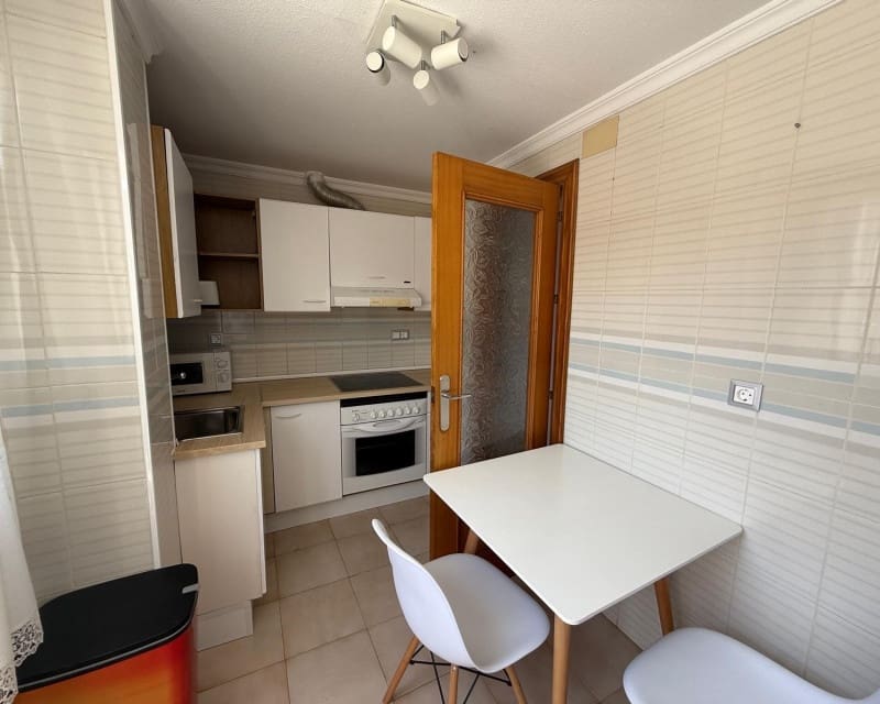 1 slaapkamer Appartement te huur in La Mata - € 780 (Ref: 9832281)