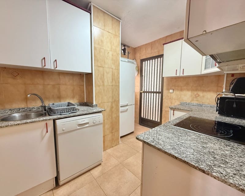 3 soveværelse Lejlighed til salg i Torrevieja - € 209.000 (Ref: 9893067)