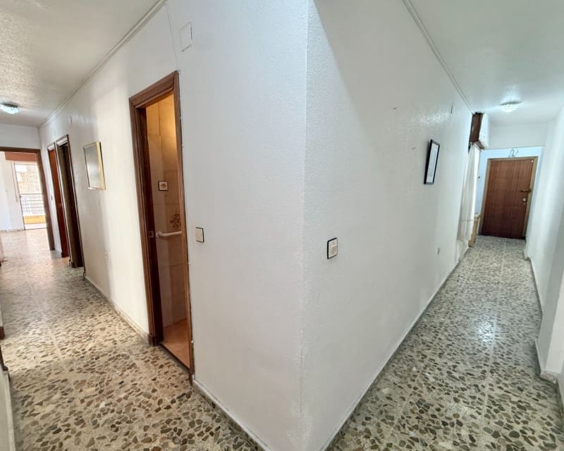 3 soveværelse Lejlighed til salg i Torrevieja - € 209.000 (Ref: 9893067)