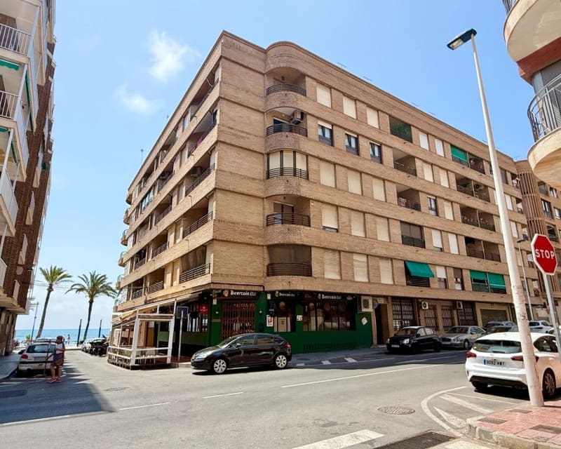 3 soveværelse Lejlighed til salg i Torrevieja - € 209.000 (Ref: 9893067)