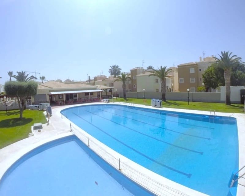 2 sovrum Hus till salu i Torrevieja - 185 000 € (Ref: 9897393)