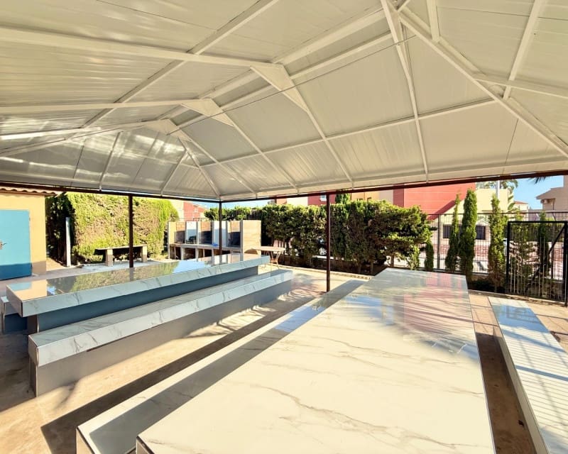 2 slaapkamer Appartement te huur in Torrevieja met zwembad - € 875 (Ref: 9937105)