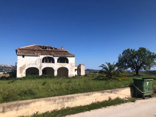 Byggegrund til salg i Moraira - € 590.000 (Ref: 9548524)