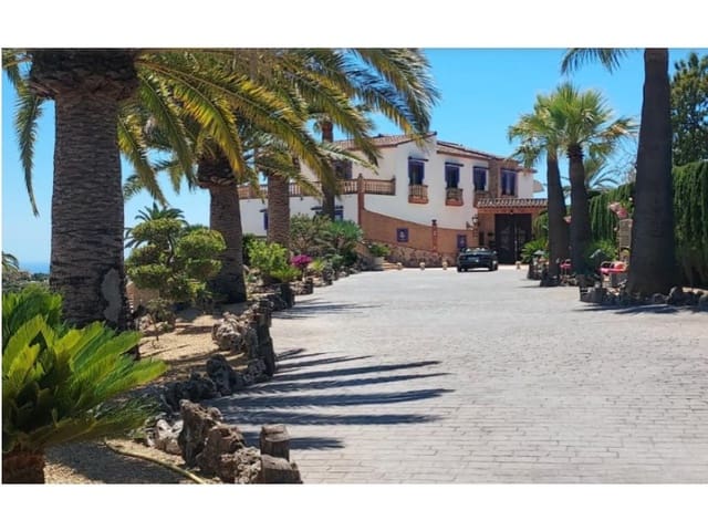 Finca/Casa Rural de 7 habitaciones en Teulada Pueblo, Teulada-Moraira en venta - 1.690.000 € (Ref: 9652828)