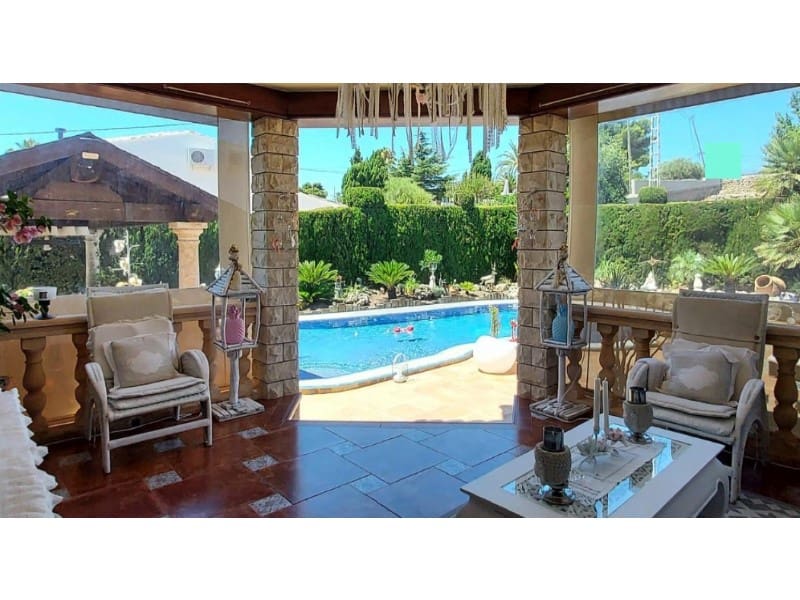 Finca/Casa Rural de 7 habitaciones en Teulada en venta - 1.690.000 € (Ref: 9652828)