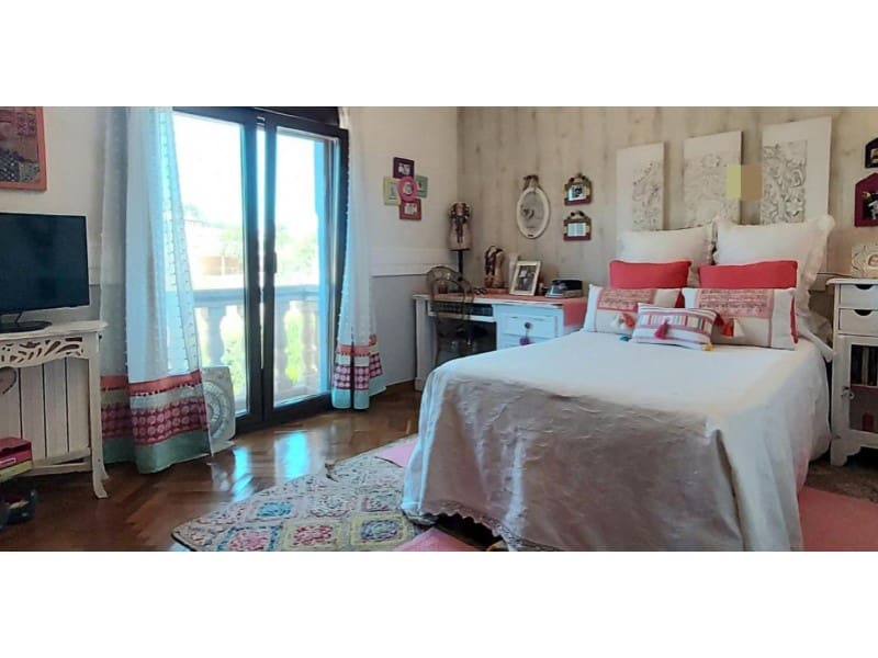 Finca/Casa Rural de 7 habitaciones en Teulada en venta - 1.690.000 € (Ref: 9652828)