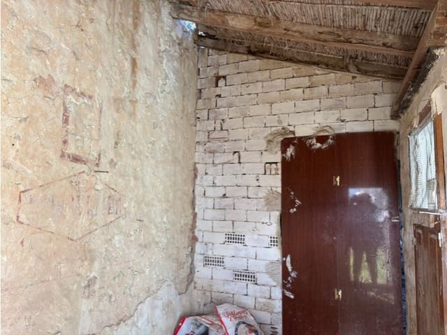 Finca/Herregård til salgs i Teulada Pueblo, Teulada-Moraira - € 220 000 (Ref: 9652831)