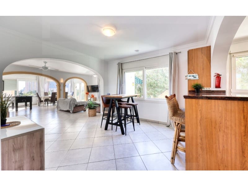 Chalet de 3 habitaciones en Calpe / Calp en venta con garaje - 750.000 € (Ref: 9666286)