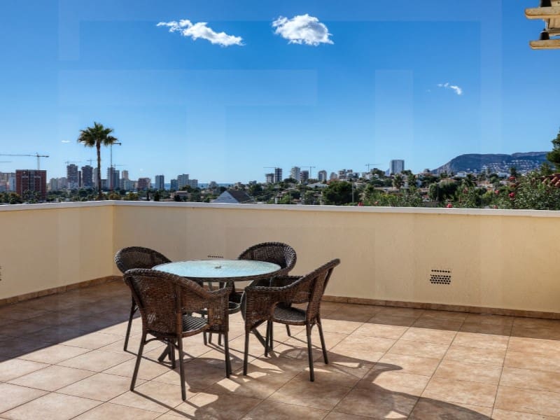 Chalet de 3 habitaciones en Calpe / Calp en venta con garaje - 750.000 € (Ref: 9666286)