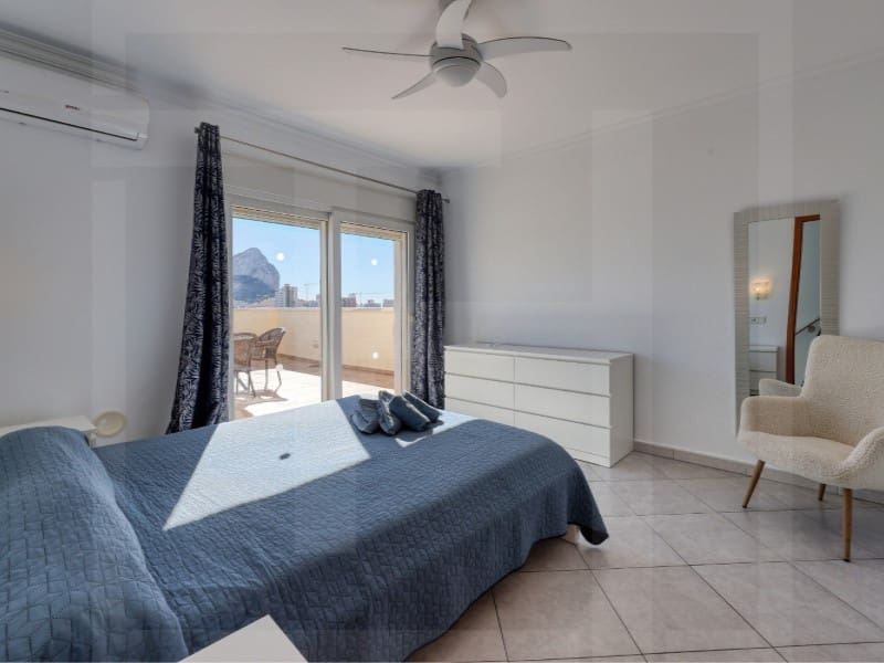 Chalet de 3 habitaciones en Calpe / Calp en venta con garaje - 750.000 € (Ref: 9666286)