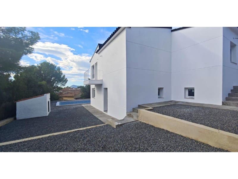 4 bedroom Villa for sale in Altea la Vella - € 835,000 (Ref: 9695206)