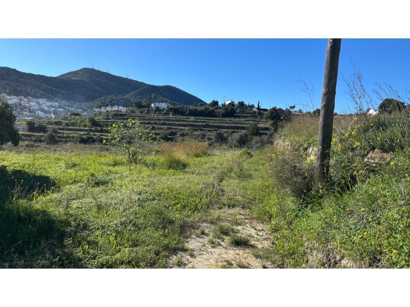 Grunde uden byggetilladelser til salg i Benitachell / Benitatxell - € 120.000 (Ref: 9711859)