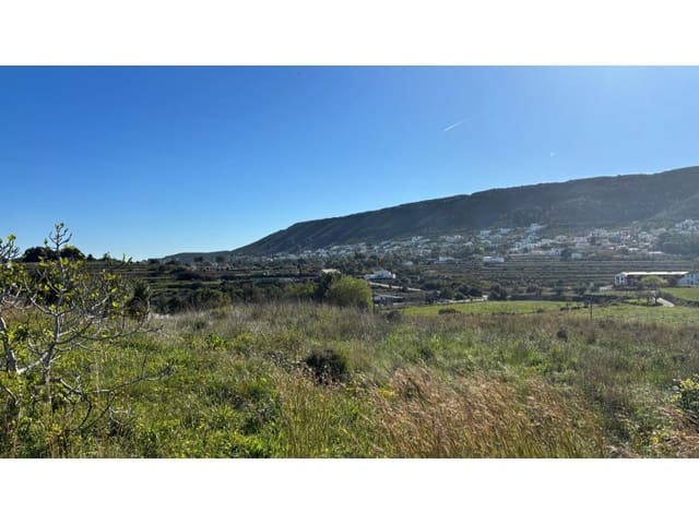 Grunde uden byggetilladelser til salg i Benitachell / Benitatxell - € 120.000 (Ref: 9711859)