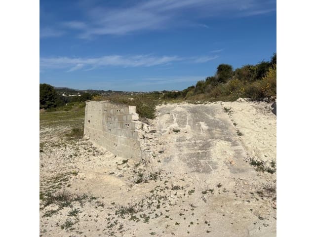 Grunde uden byggetilladelser til salg i Teulada Pueblo, Teulada-Moraira - € 450.000 (Ref: 9790889)