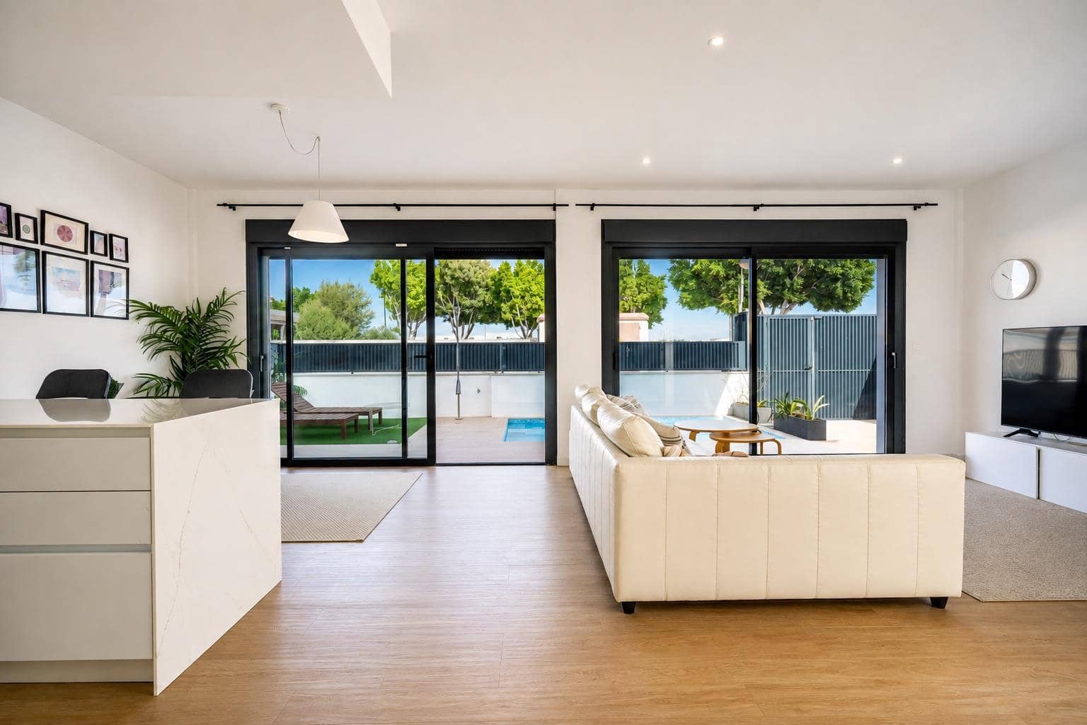 Chalet de 2 habitaciones en Roldan en venta con piscina - 290.000 € (Ref: 10002591)