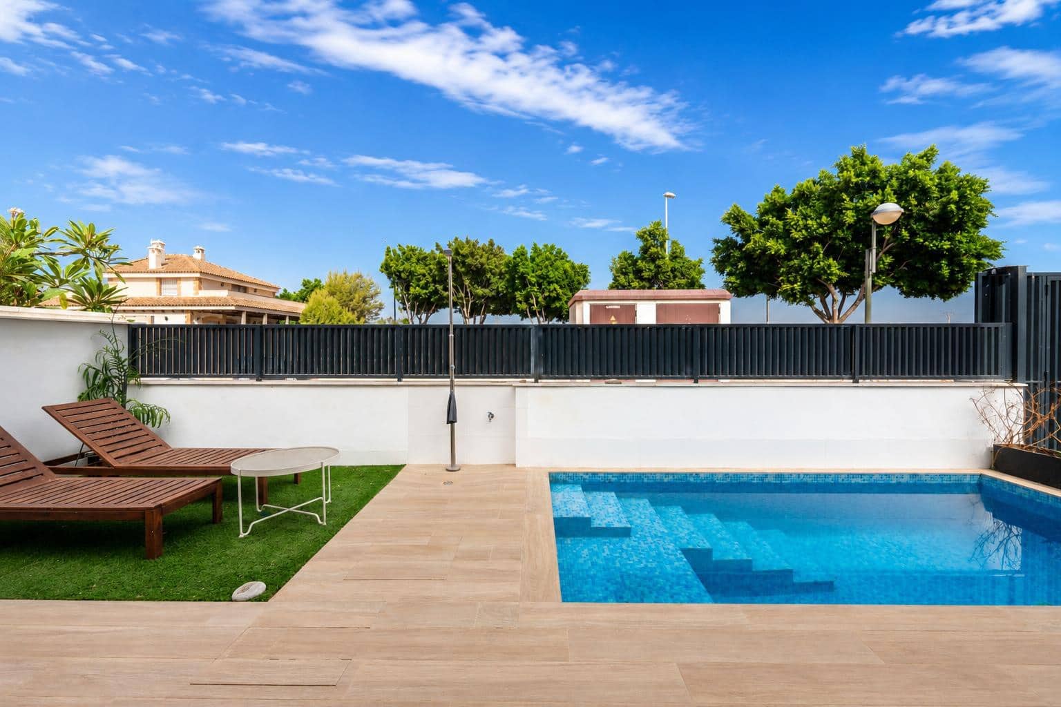 Chalet de 2 habitaciones en Roldan en venta con piscina - 290.000 € (Ref: 10002591)