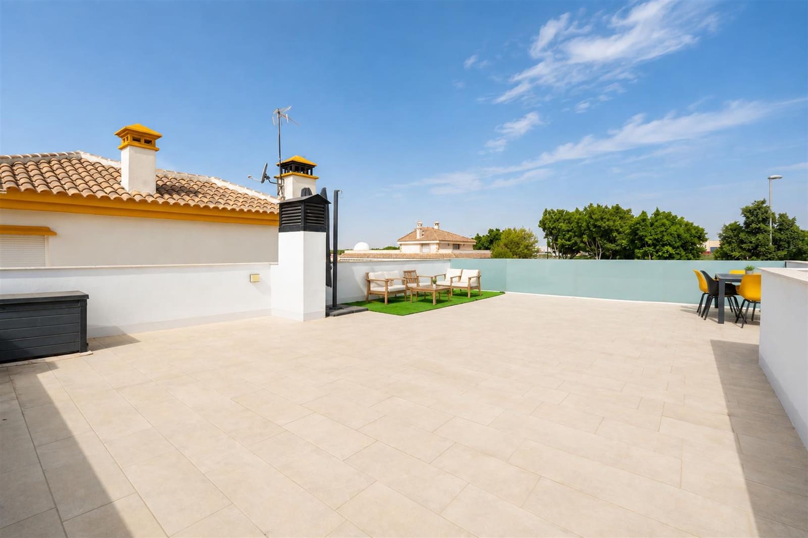 Chalet de 2 habitaciones en Roldan en venta con piscina - 290.000 € (Ref: 10002591)