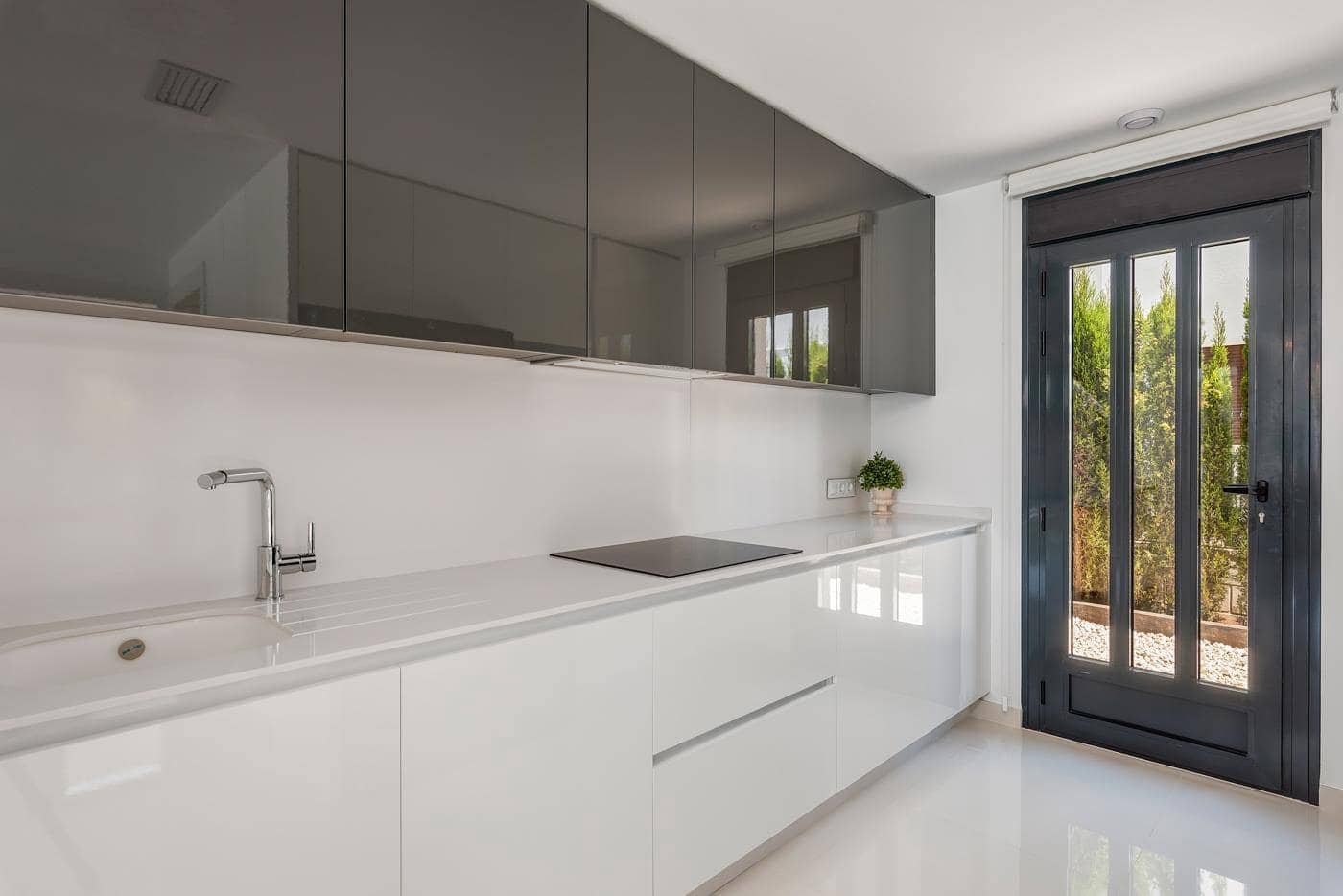3 soverom Villa til salgs i Playa Honda - € 790 000 (Ref: 10015033)