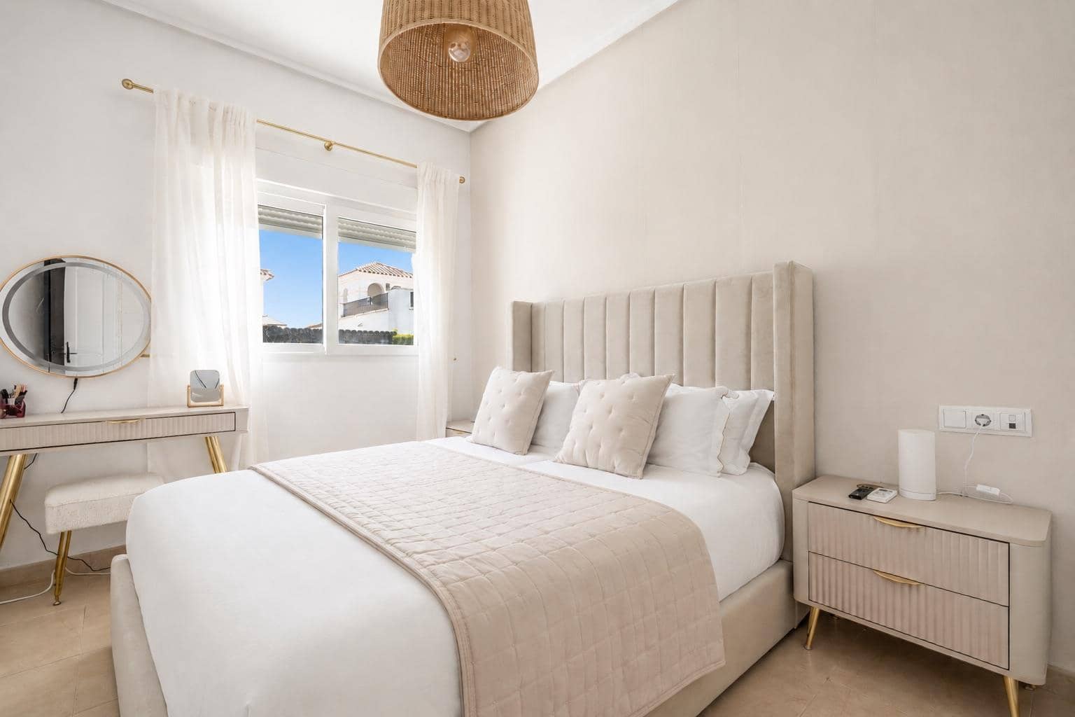 2 slaapkamer Villa te koop in La Torre Golf Resort - € 290.000 (Ref: 10033430)