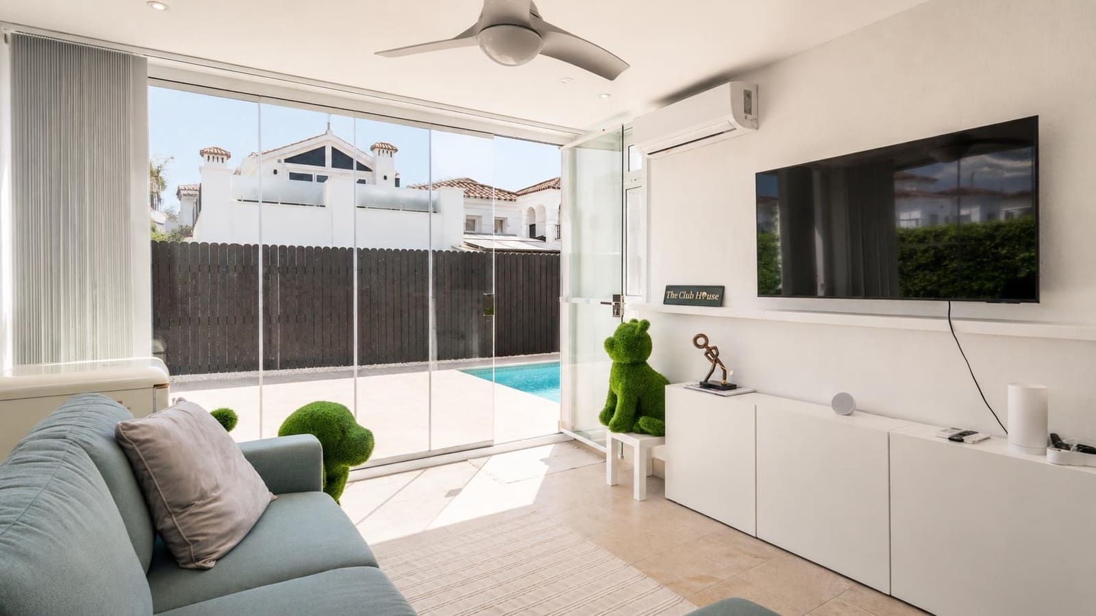 2 slaapkamer Villa te koop in La Torre Golf Resort - € 290.000 (Ref: 10033430)