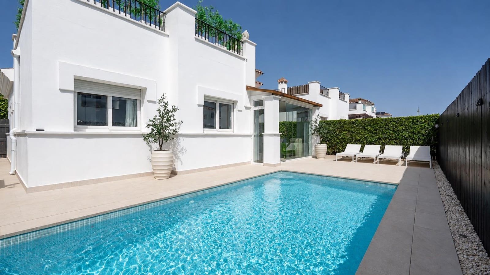 2 slaapkamer Villa te koop in La Torre Golf Resort - € 290.000 (Ref: 10033430)