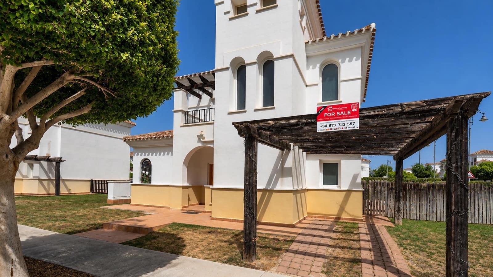 3 soveværelse Villa til salg i La Torre Golf Resort - € 330.000 (Ref: 10036337)